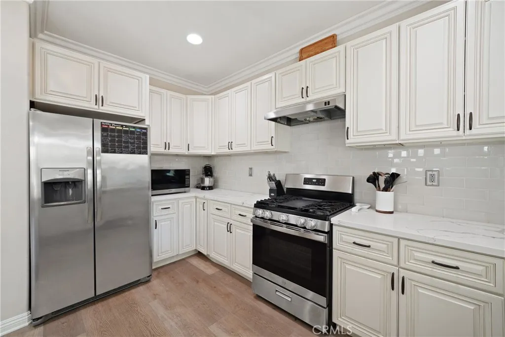 12410 Mimosa Lane, Riverside, California 92503 home-pic-16